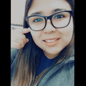 Meet your Posher, Aidee